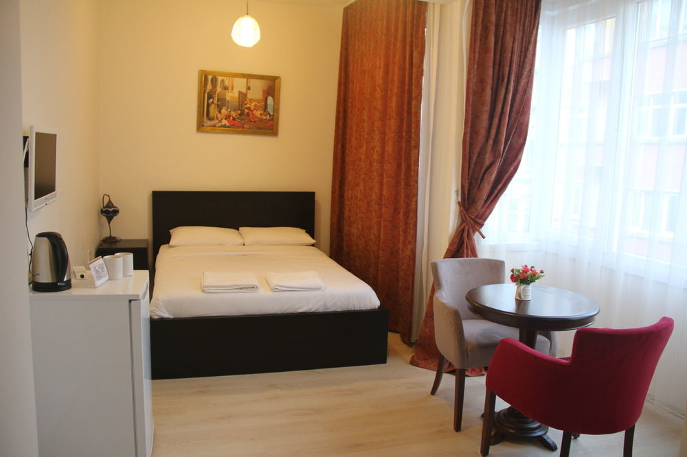 Oldmile Palace Hotel Istanbul Exterior photo